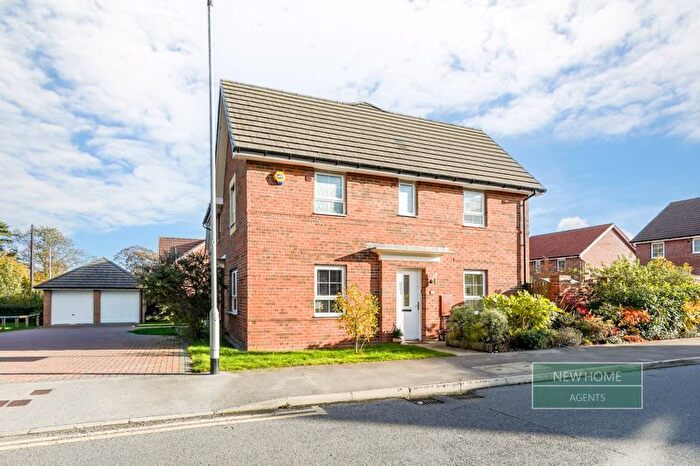 3 Bedroom Semi-Detached House For Sale In Wilson Drive, Cottingham, HU16