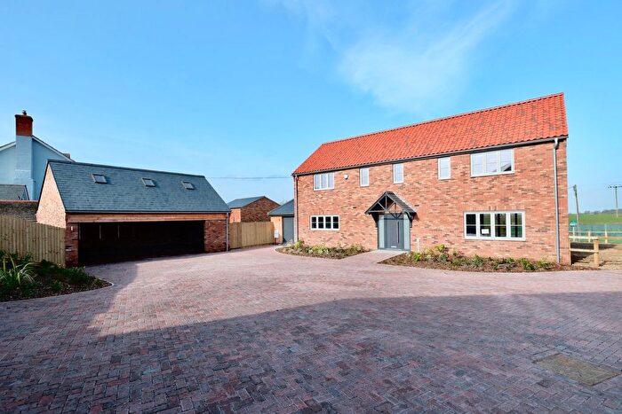 4 Bedroom Detached House For Sale In Manor Farm, Great Raveley, Huntingdon, PE28