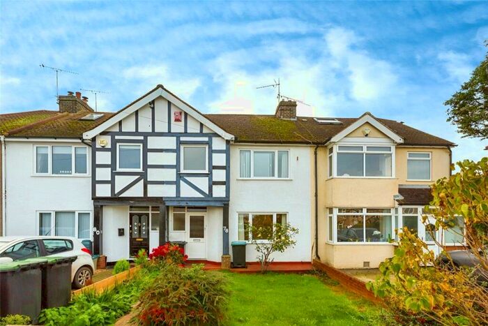 3 Bedroom Semi-Detached House To Rent In Chalk Road, Gravesend, Kent, DA12