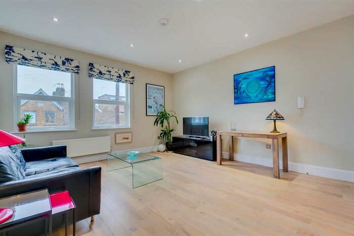 1 Bedroom Flat To Rent In Saville Road, London W4