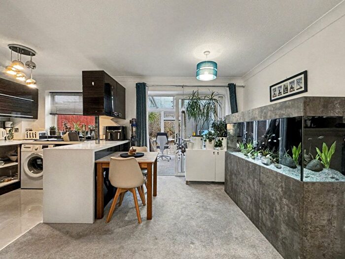 1 Bedroom Flat For Sale In Thirlmere Drive, Stowmarket, IP14