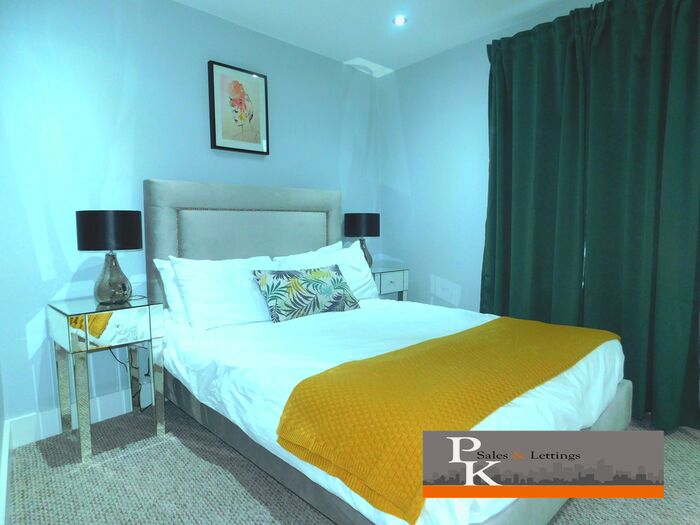 2 Bedroom Cottage To Rent In Woolwich High Street, Woolwich, SE18