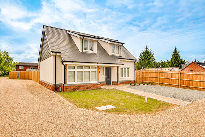 4 Bedroom Detached House For Sale In Chapel End, Mole Hill Green, CM6