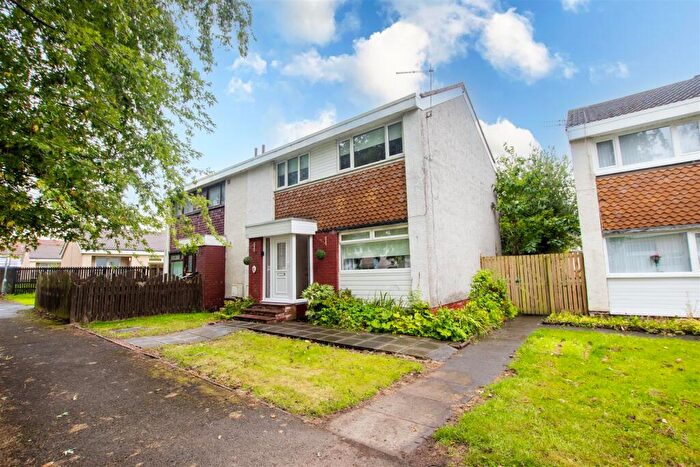 3 Bedroom Semi-Detached House For Sale In Ailsa Crescent, Motherwell, ML1