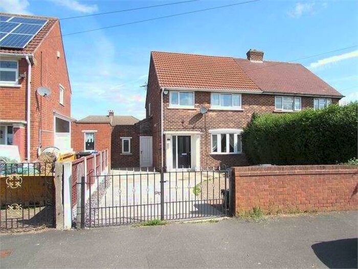 3 Bedroom Semi Detached House For Sale In Scott Avenue, Conisbrough, DN12