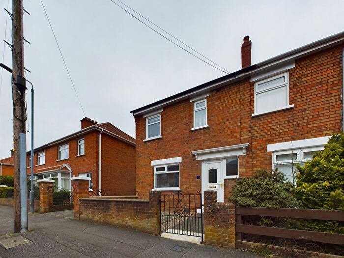 3 Bedroom End Of Terrace House To Rent In Ava Crescent, Belfast, BT7