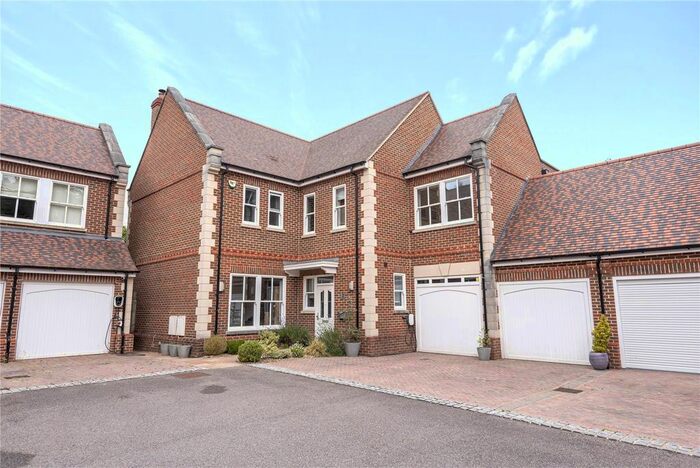 4 Bedroom Detached House To Rent In Fountains Park, Westerham Road, Westerham, Kent, TN16