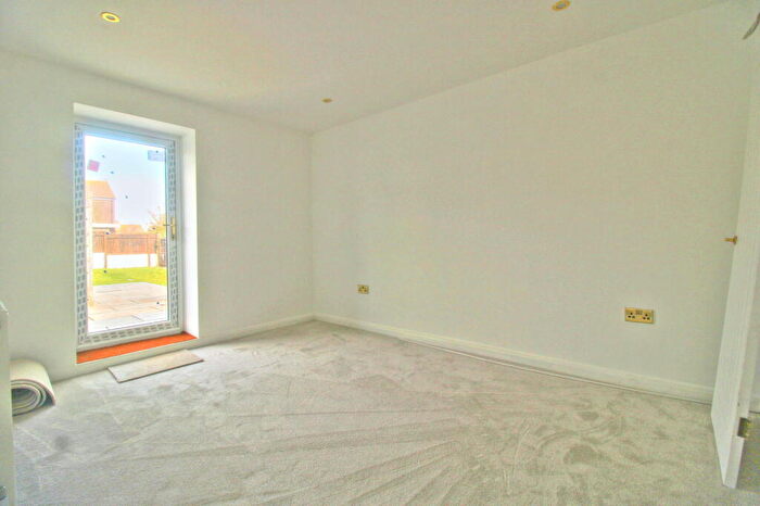 5 Bedroom Detached House To Rent In Branston Road, Eastbourne, BN22