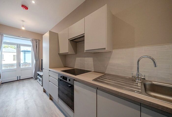 1 Bedroom Flat To Rent In High Street, Tewkesbury, Gloucestershire, GL20