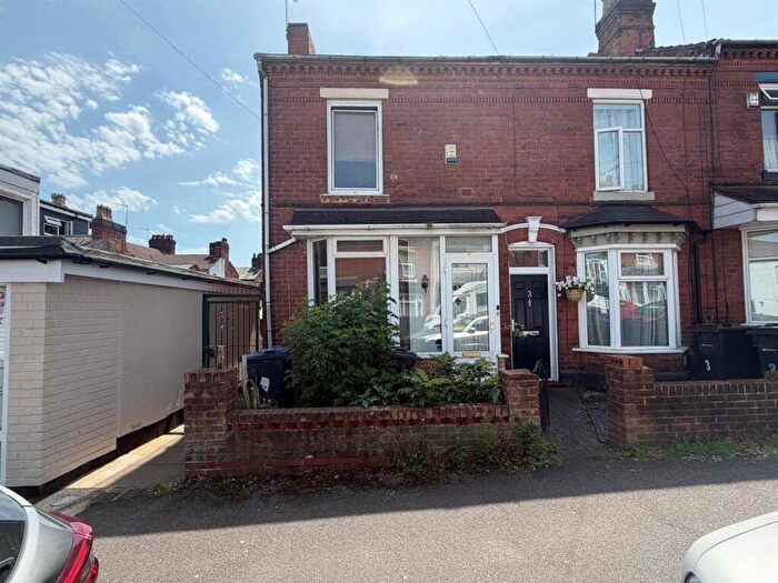 2 Bedroom Terraced House For Sale In Elm Tree Road, Stirchley, Birmingham, B30
