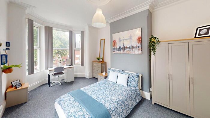 5 Bedroom End Of Terrace House To Rent In Alberta Terrace, Nottingham, NG7