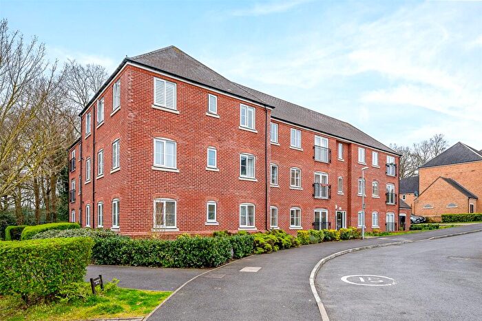2 Bedroom Apartment For Sale In Waratah Drive, Chislehurst, BR7