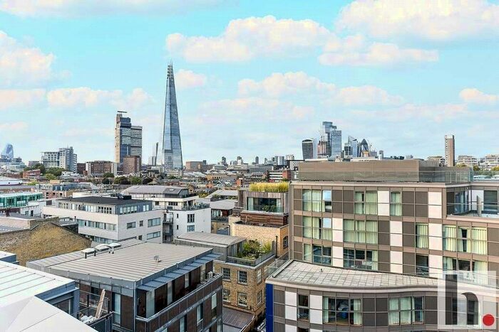 3 Bedroom Flat To Rent In Newhams Yard, London Bridge, London Bridge, SE1