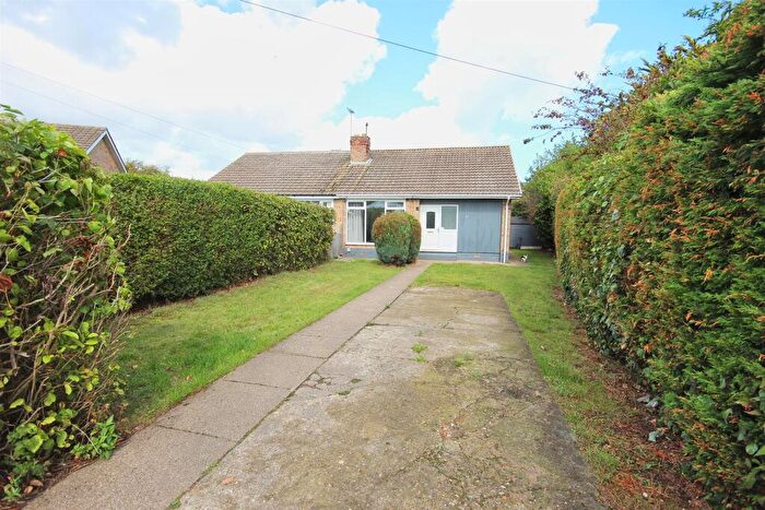 2 Bedroom Semi-Detached Bungalow For Sale In Ranby Drive, Hornsea, HU18