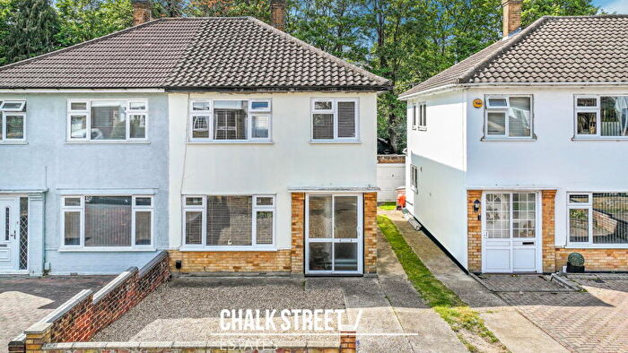 3 Bedroom Semi-Detached House For Sale In Grey Towers Gardens, Hornchurch, RM11