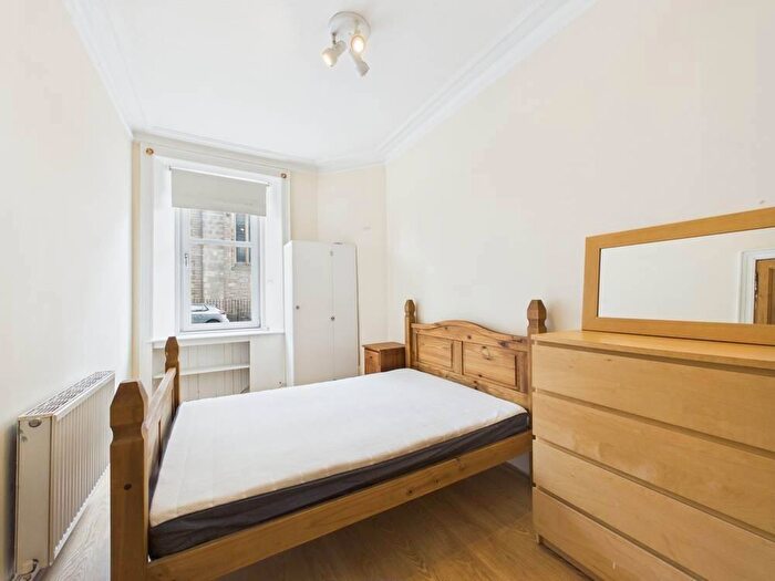 1 Bedroom Apartment To Rent In Albion Place, Leith, Edinburgh, EH7