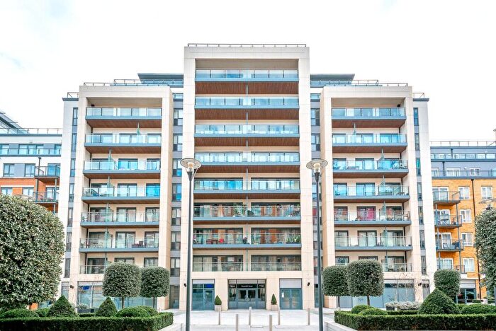 3 Bedroom Apartment For Sale In Boulevard Drive, Beaufort Park, Colindale, NW9