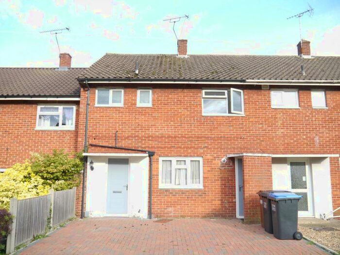 3 Bedroom House To Rent In Pond Croft, Hatfield, AL10