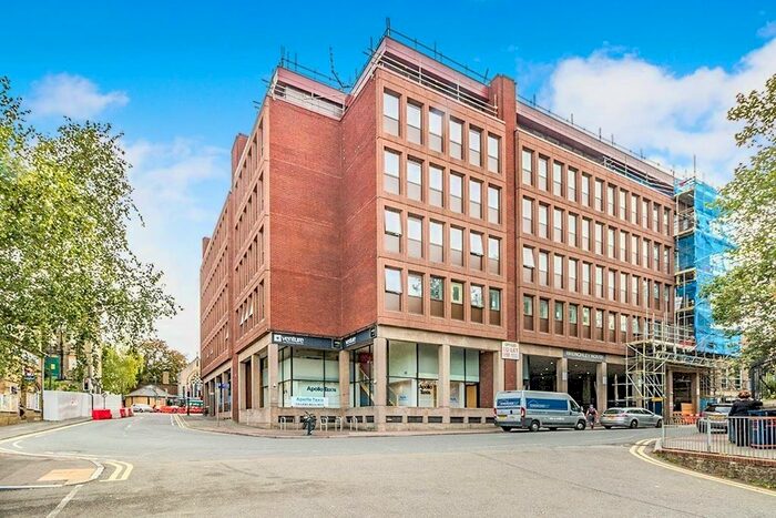 Studio To Rent In Week Street, Maidstone, Kent ME14