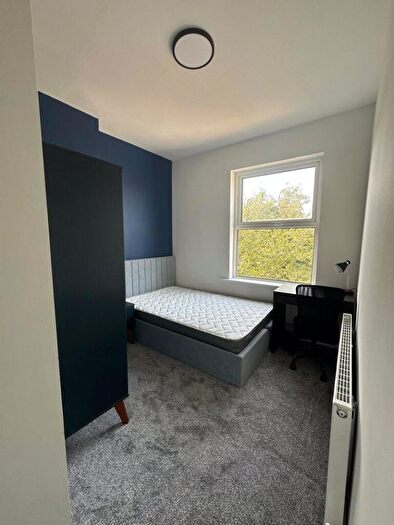 5 Bedroom Detached House To Rent In Beeston Road, Nottingham, NG7