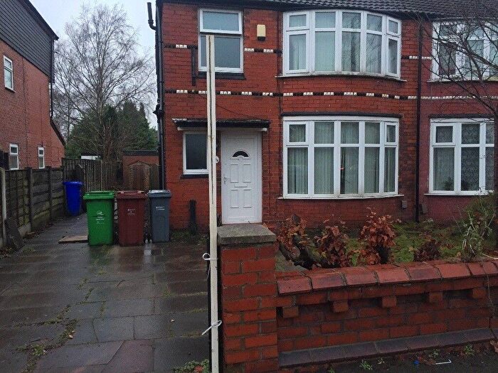 3 Bedroom House To Rent In Birchfields Road, Manchester, M14