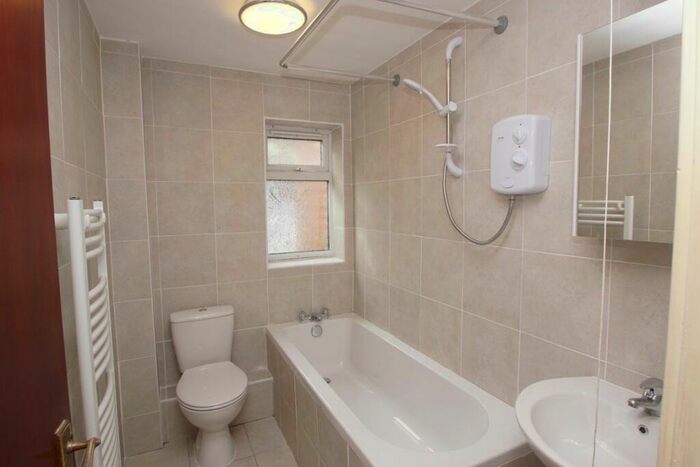 1 Bedroom Flat To Rent In Suffolk Close, SL1