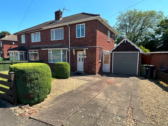 3 Bedroom Semi-Detached House To Rent In Quarry Road, Hereford, HR1