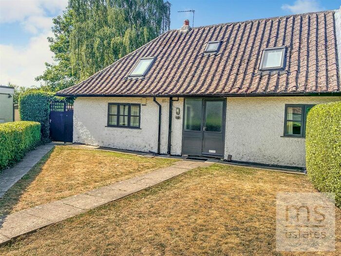5 Bedroom Semi-Detached House To Rent In Harby Drive, Wollaton, Nottingham, NG8