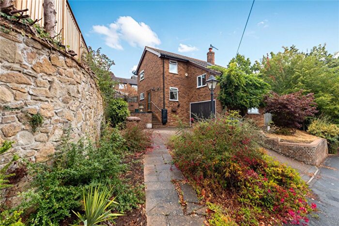 3 Bedroom Detached House For Sale In Twycross Road, Godalming, Surrey, GU7