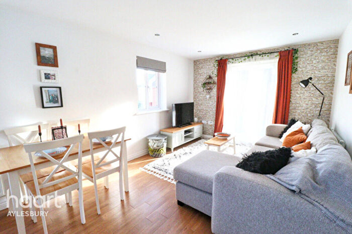 1 Bedroom Apartment To Rent In Chaundler Drive, Aylesbury, HP19