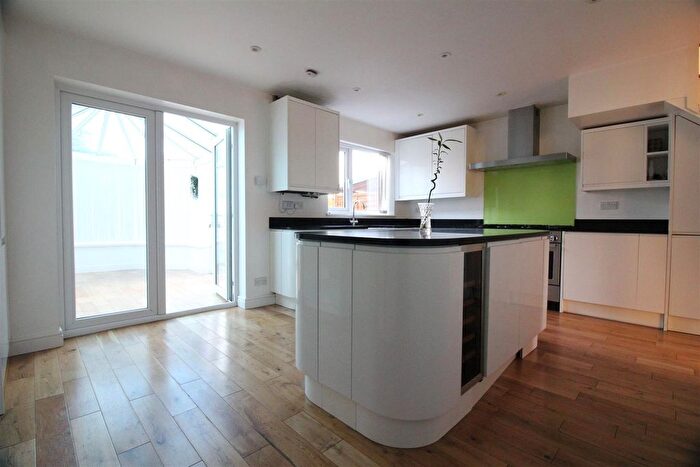 3 Bedroom Property To Rent In Petts Hill, Northolt, UB5