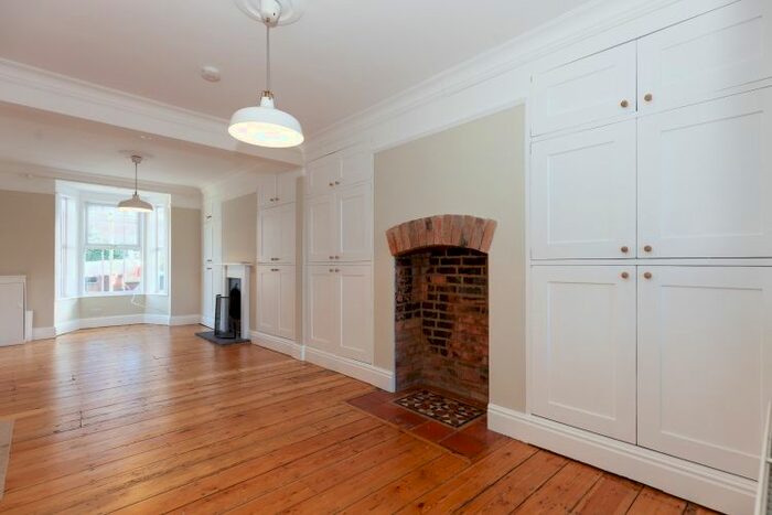 2 Bedroom End Of Terrace House To Rent In Britannia Road, Banbury, OX16