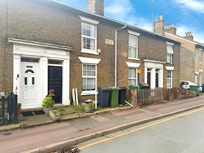 2 Bedroom End Of Terrace House To Rent In Union Street, Maidstone, Kent, ME14