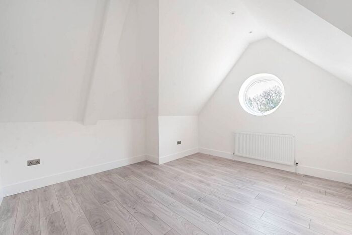 1 Bedroom Flat For Sale In West End Lane, Pinner, HA5