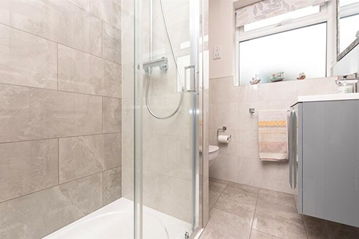 3 Bedroom Terraced House For Sale In Samphire Way, St Mary's Island, Chatham, Kent, ME4