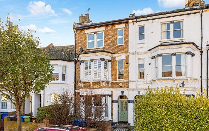 1 Bedroom Flat For Sale In Worlingham Road, London, SE22