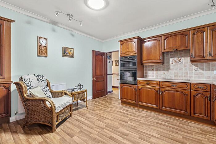 2 Bedroom Detached Bungalow For Sale In Leeds Road, Ilkley, LS29