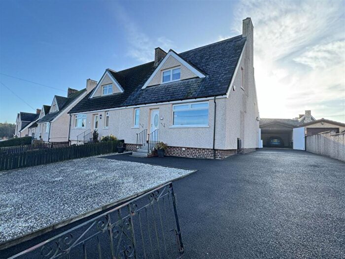 3 Bedroom Semi Detached House For Sale In Clyde Avenue, Ferniegair, Hamilton, ML3