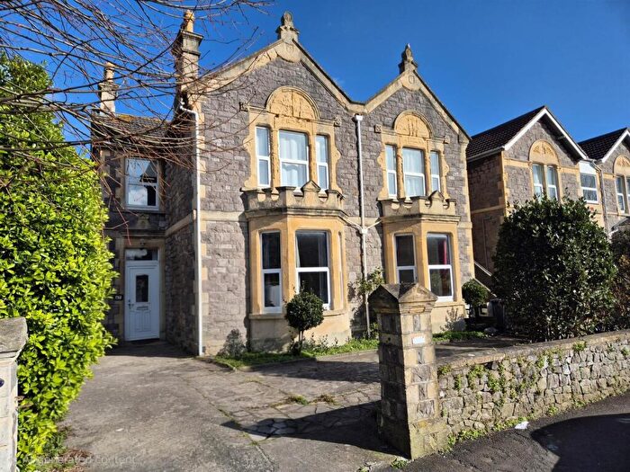 3 Bedroom Flat For Sale In Graham Road, Weston-Super-Mare, BS23