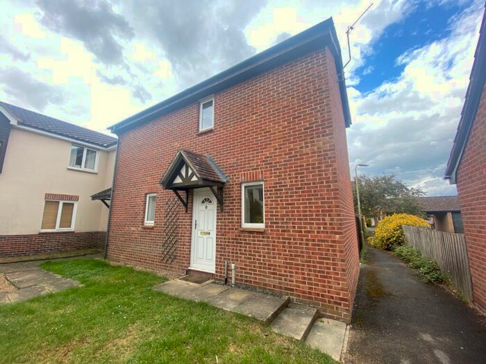 2 Bedroom End Of Terrace House To Rent In Nene Grove, Didcot, Oxfordshire, OX11