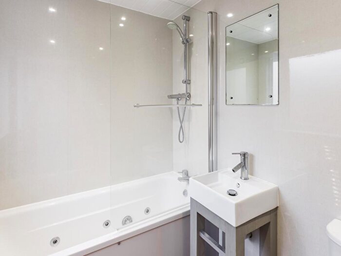 5 Bedroom Terraced House To Rent In Cauldon Road, Stoke, ST4