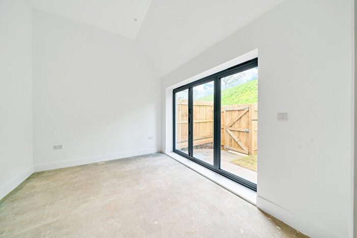 3 Bedroom Detached House For Sale In Elizabeth Penton Way, Bampton, Tiverton, Devon, EX16