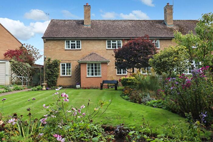 3 Bedroom Semi-Detached House To Rent In Bridge Lane, Ladbroke, Southam, Warwickshire, CV47