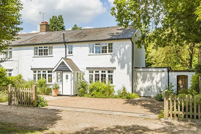 5 Bedroom Semi-Detached House To Rent In Sandy Lane, Kingswood, Tadworth, KT20