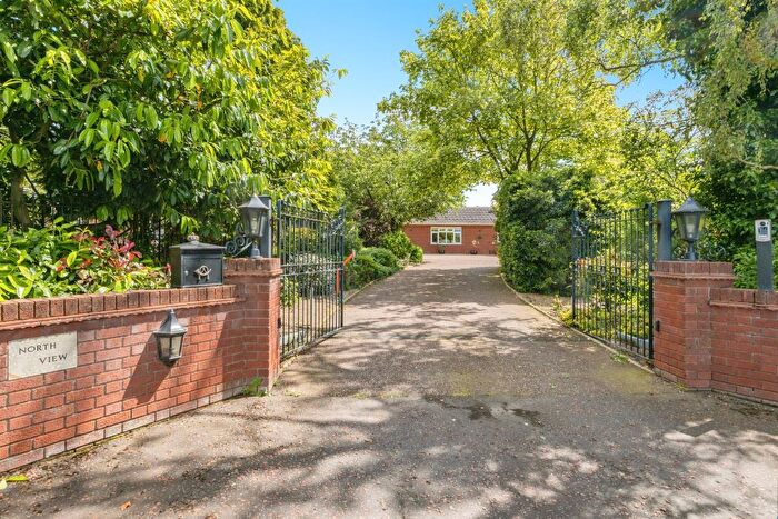 5 Bedroom Property To Rent In Norwich Road, Attleborough, NR17