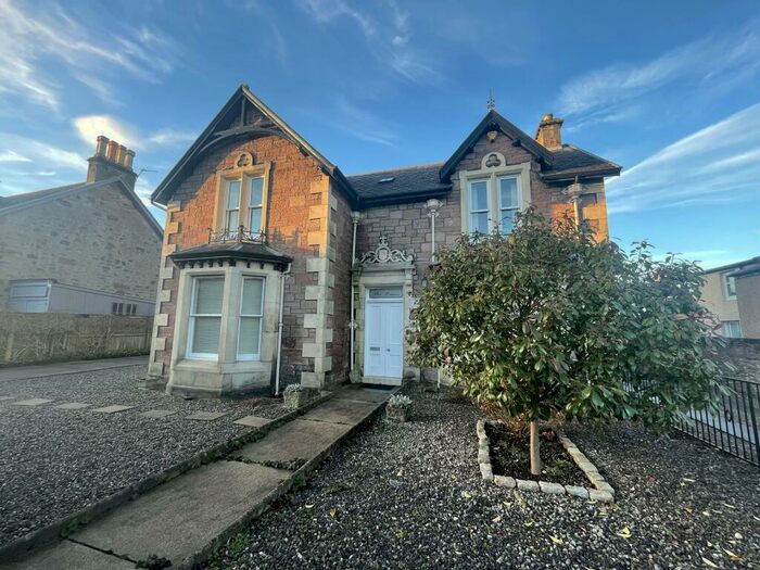 2 Bedroom Flat To Rent In Broadstone Park, Crown, Inverness., IV2