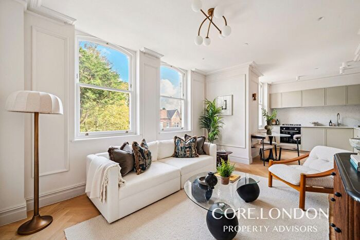 2 Bedroom Flat For Sale In Somerset Residences, Ealing, W13