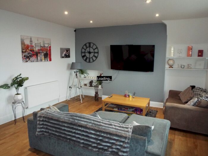 3 Bedroom Flat To Rent In Haywra Crescent, Harrogate, HG1