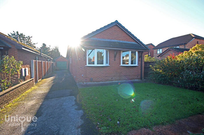 2 Bedroom Bungalow For Sale In West Drive, Wesham, PR4