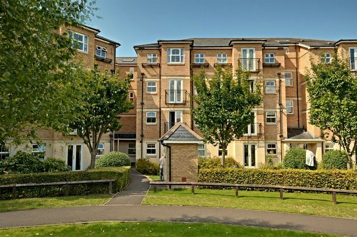 2 Bedroom Flat To Rent In Venneit Close, Oxford, OX1